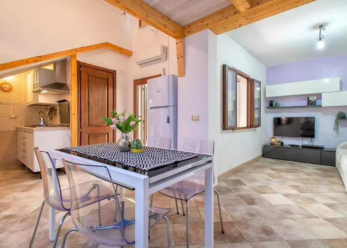 Spacious Two-room With Private Courtyard 公寓 阿尔盖罗