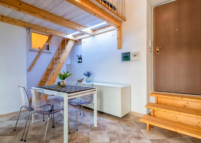 Spacious Two-room With Private Courtyard 公寓 阿尔盖罗